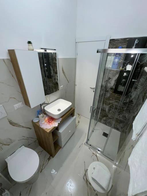 Romafatata: Intero Appartamento Bagian luar foto